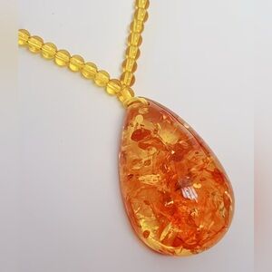NEW Amber Teardrop Beaded Necklace
